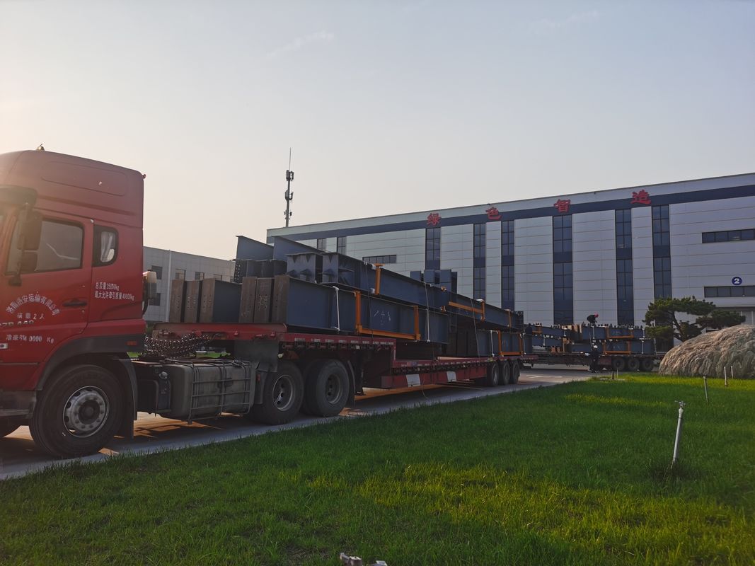 Gudang Struktur Baja Prefab yang Bisa Disesuaikan dan Serbaguna untuk Penggunaan Produk Selesai